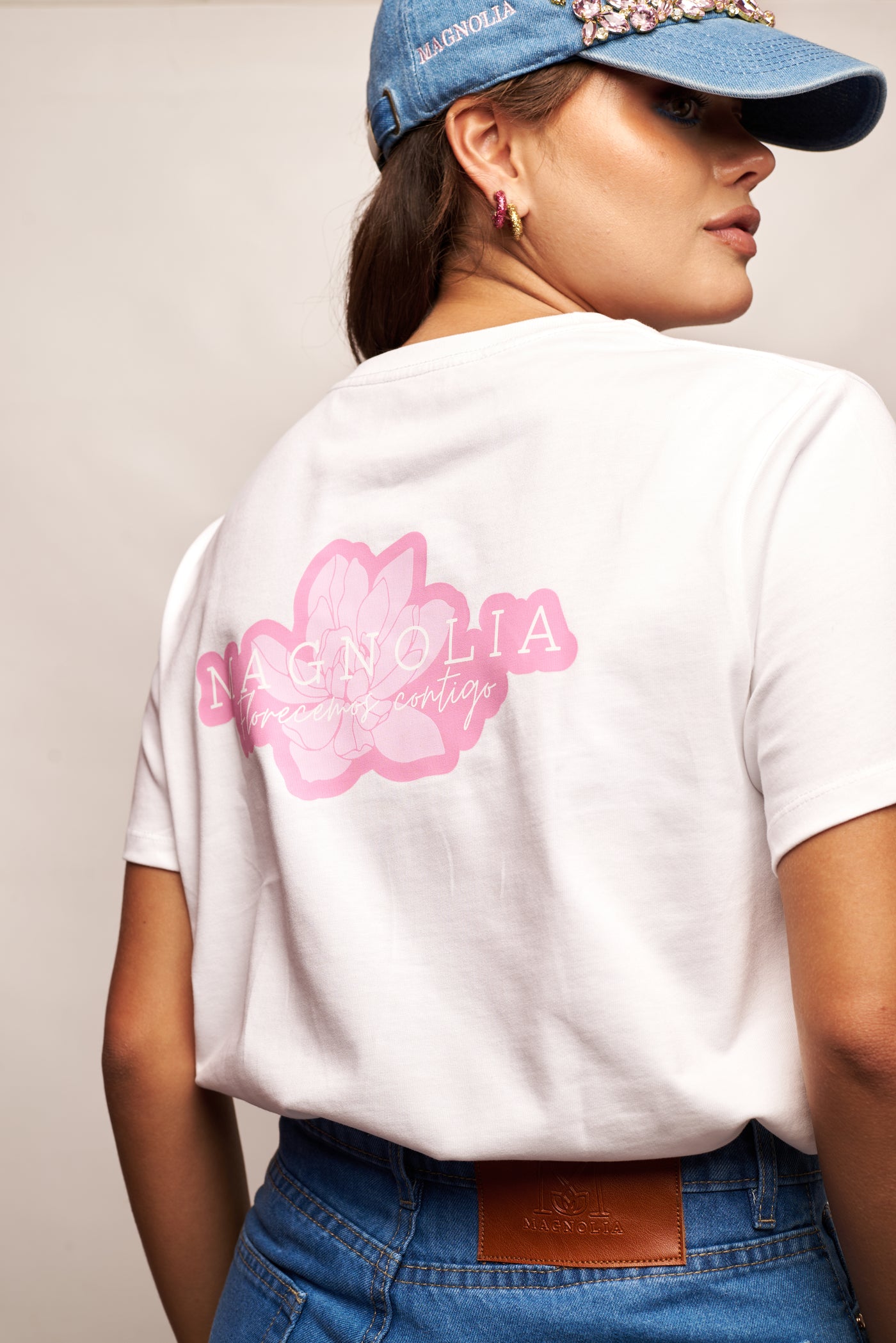 T-SHIRT BÁSICA MAGNOLIA
